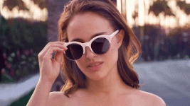 8mke40-She_s_doing_something_to_me_with_this_gif-giphy.gif 8mke40-She_s_doing_something_to_me_with_this_gif-giphy.gif